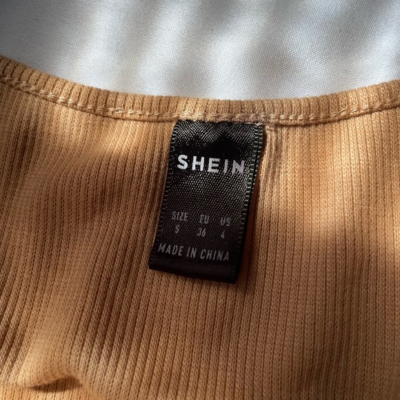 SHEIN top bundle. - Picture 5 of 5